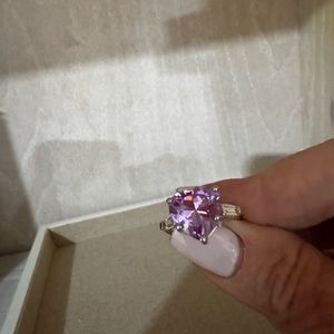 Suzanne Somers Heart Ring